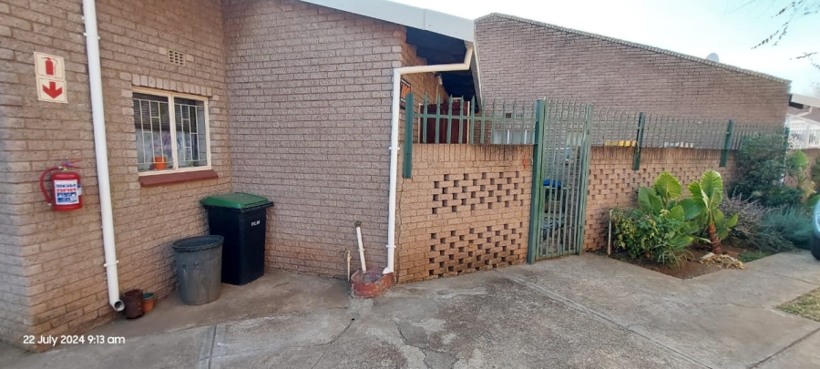 3 Bedroom Property for Sale in Protea Park North West